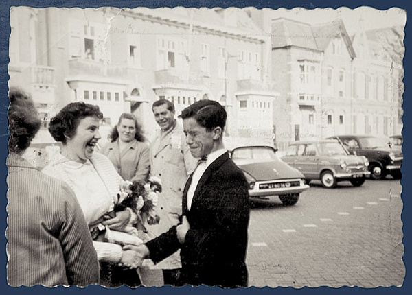 Tranen bij het afscheid, Schorndorf, 1959.