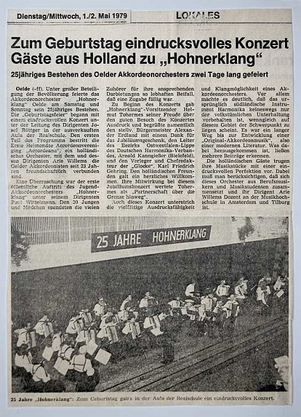 Accordeana treedt op bij 25 jarig jubileum Hohnerklang Oelde, 1979.