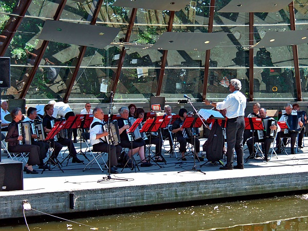Carat paviljoen Helmond,  juni 2006.